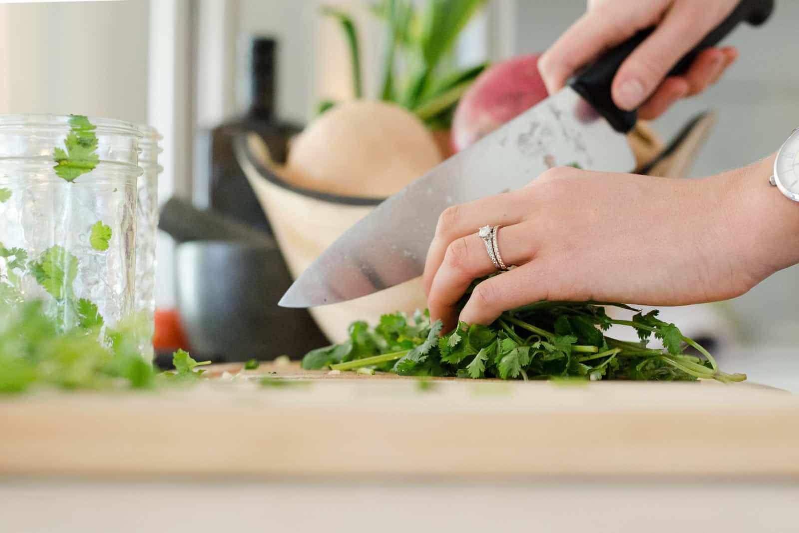 Here’s How You Can Finally Learn To Cook At Home And Stop Ordering Delivery